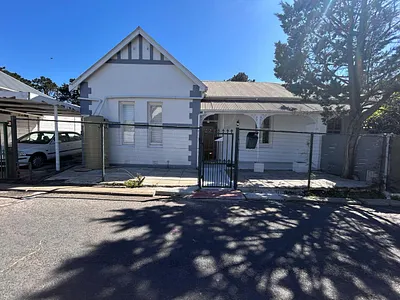 2 Bedroom House To Rent in Cape Town - img