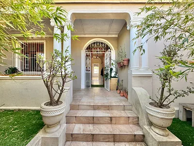 3 Bedroom House For Sale in Cape Town - NNA8.webp