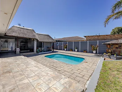 3 Bedroom House For Sale in Kuils River - 4Q5e.webp
