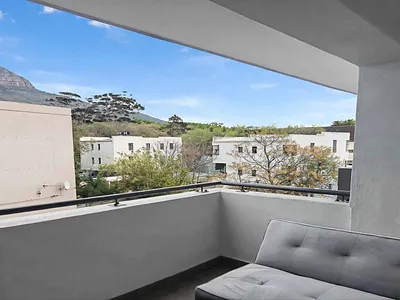 2 Bedroom Apartment For Sale in Cape Town - n7oM.webp