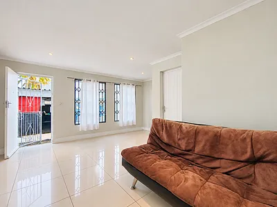 3 Bedroom House For Sale in Milnerton - 5Rg2.webp