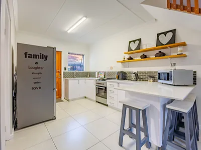 4 Bedroom House For Sale in Bellville - lsxP.webp