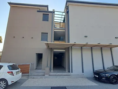 2 Bedroom Apartment To Rent in Cape Town - UCMu.webp