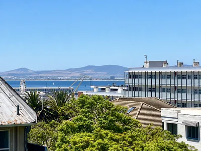 1 Bedroom Apartment To Rent in Cape Town - rZpP.webp
