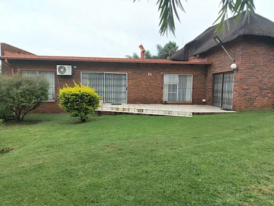 4 Bedroom House For Sale in Germiston - MivW.webp