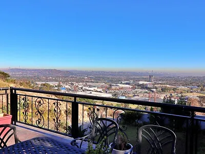 3 Bedroom House For Sale in Germiston - img