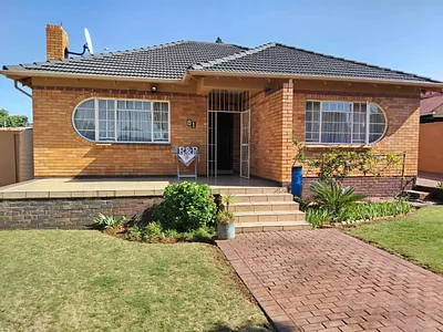 3 Bedroom House For Sale in Germiston - img