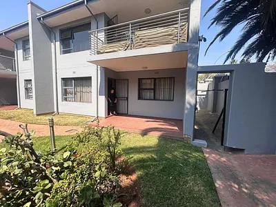 1 Bedroom Apartment For Sale in Bedfordview - gnbl.webp