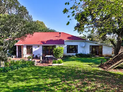 4 Bedroom House For Sale in Howick - 8kRm.webp