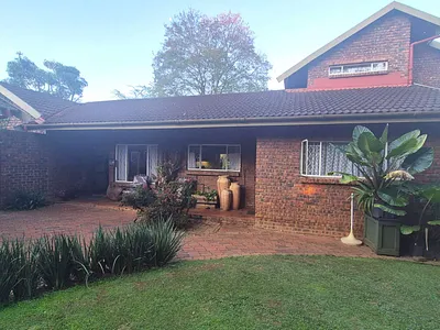 4 Bedroom House For Sale in Howick - UtHk.webp