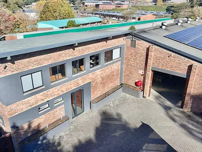 Industrial Property For Sale in Hilton - MQyG.webp