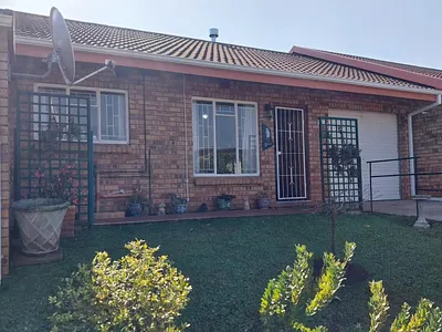 2 Bedroom Townhouse For Sale in Howick - AuOw.webp