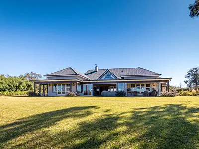 5 Bedroom House For Sale in Howick - 9TFD.webp
