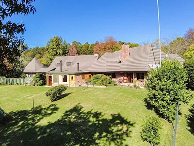 5 Bedroom House For Sale in Howick - fPZL.webp