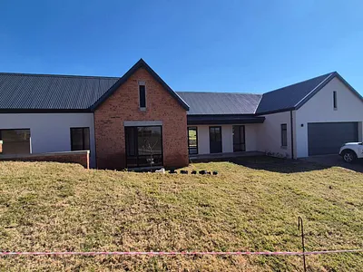 3 Bedroom House For Sale in Howick - pHIS.webp