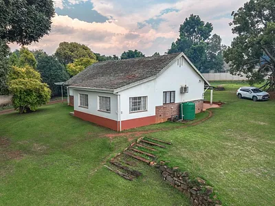 4 Bedroom House For Sale in Howick - img