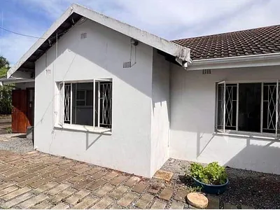 3 Bedroom House To Rent in Howick - kPNm.webp