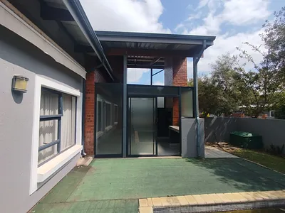 3 Bedroom Townhouse For Sale in Montana, Pretoria - KwmH.webp
