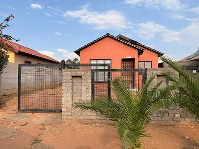 3 Bedroom House For Sale in Soshanguve VV, Soshanguve - img