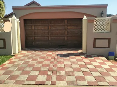 3 Bedroom House For Sale in Pretoria - lyG7.webp