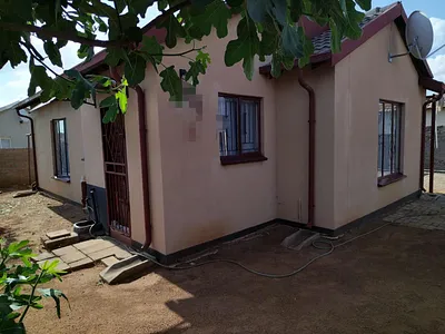 3 Bedroom House For Sale in Nkwe Country Estate, Akasia - img
