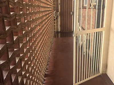 2 Bedroom Apartment For Sale in Pretoria - img