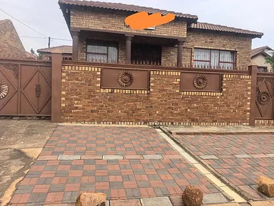 3 Bedroom House For Sale in Soshanguve SS, Soshanguve - MPa6.webp