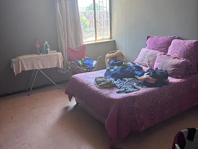 2 Bedroom Apartment For Sale in Pretoria - sron.webp