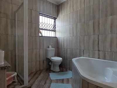 3 Bedroom Townhouse For Sale in Pretoria - img