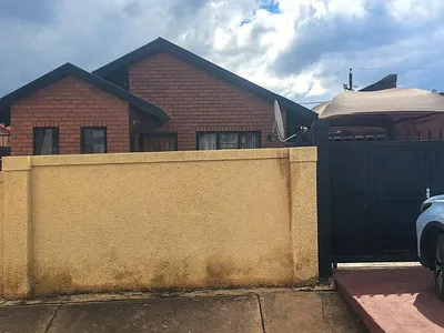 2 Bedroom House For Sale in Soshanguve WW, Soshanguve - NnCj.webp