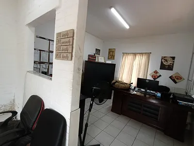 Commercial Property To Rent in Pinetown - nv1b.webp