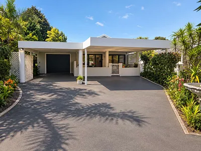 2 Bedroom Apartment To Rent in Hillcrest - XWyL.webp