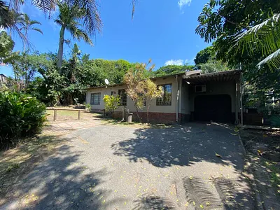 3 Bedroom House To Rent in Queensburgh - Yv2o.webp