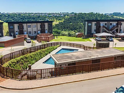 2 Bedroom Apartment To Rent in Hillcrest - se0R.webp