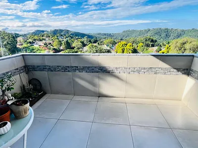 2 Bedroom Apartment For Sale in Queensburgh - mBMz.webp
