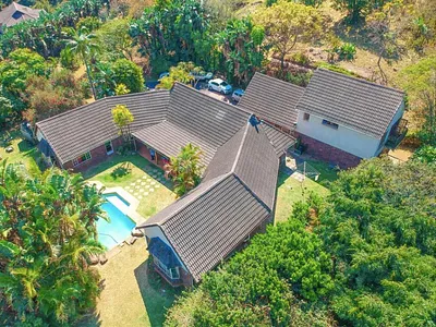 4 Bedroom Townhouse For Sale in Hillcrest - img
