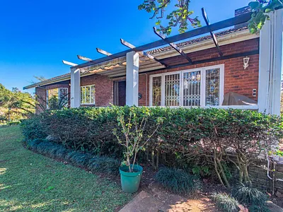 Commercial Property For Sale in Kloof - fIEi.webp