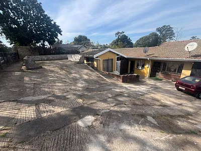 3 Bedroom House To Rent in Pinetown - EQmr.webp
