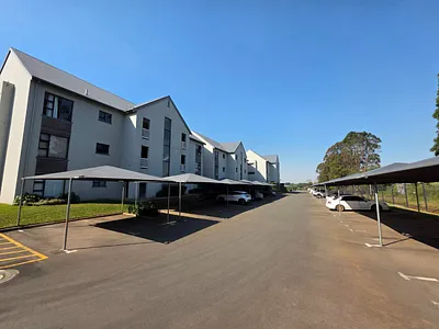 2 Bedroom Apartment For Sale in Kloof - bymK.webp