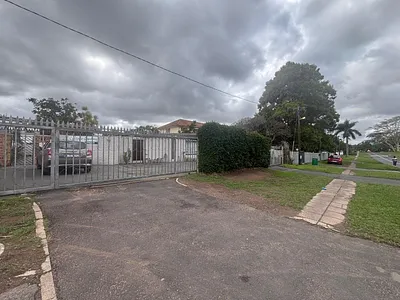 1 Bedroom Townhouse For Sale in Pinetown - 0ZJt.webp