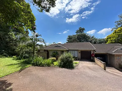 2.5 Bedroom Townhouse For Sale in Hillcrest - Gt8a.webp