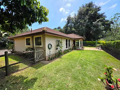 3 Bedroom Townhouse For Sale in Hillcrest - dFxL.webp