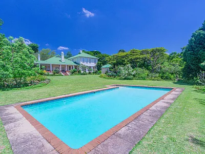 6 Bedroom House For Sale in Kloof - d8zw.webp