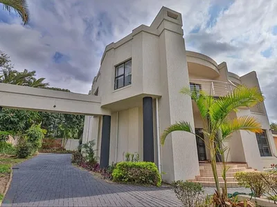 4 Bedroom House For Sale in Scottburgh - mY2a.webp