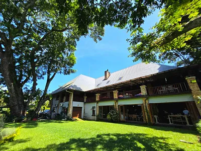 3 Bedroom House For Sale in Kloof - N6m9.webp