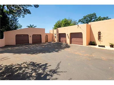 4 Bedroom House For Sale in Waterfall, Hillcrest - yS6l.webp