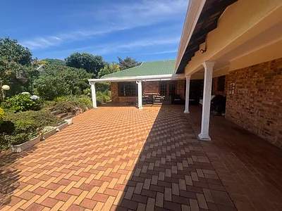 3 Bedroom Townhouse To Rent in Hillcrest - img