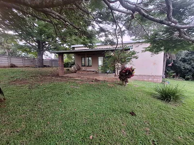 2 Bedroom Apartment To Rent in Hillcrest - WdWt.webp