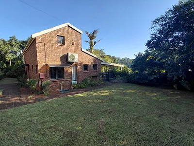 2 Bedroom House For Sale in Waterfall, Hillcrest - 8oSr.webp