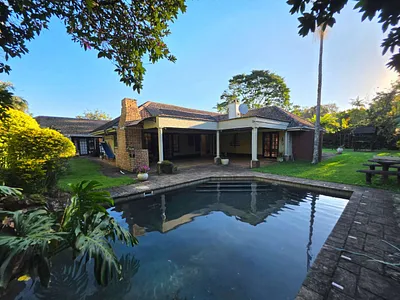 3 Bedroom House For Sale in Hillcrest - UMuM.webp